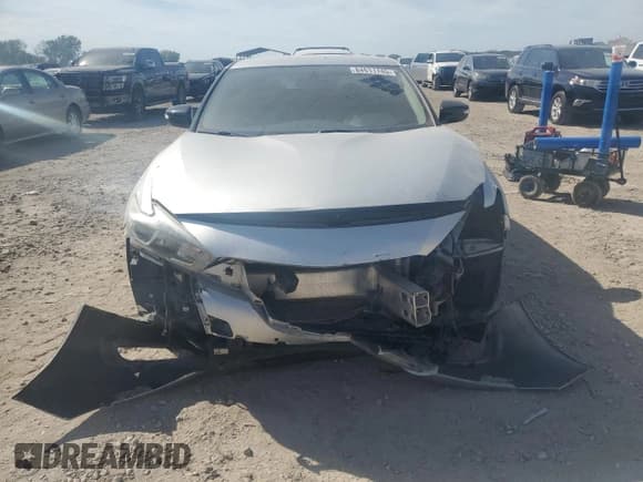 ✅ 2017 Nissan Maxima SR • VIN: 1N4AA6AP3HC372321 • Lot: 84611745. Listed on Copart with 155,873 mi. Free auction sales archive from the USA and detailed vehicle history report at DreamBid. Image 5.