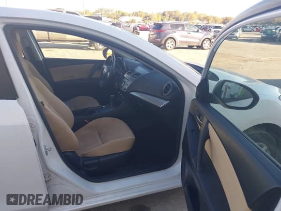 ✅ 2012 Mazda 3 i Touring • VIN: JM1BL1V7XC1543351 • Lot: 43535417. Listed on IAAI with 149,094 mi. Free auction sales archive from the USA and detailed vehicle history report at DreamBid. Image 5.