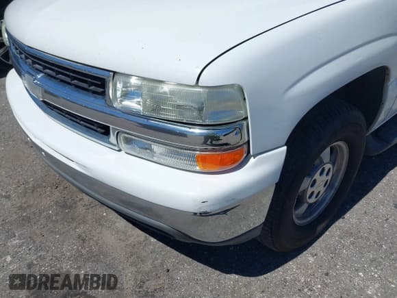 ✅ 2003 Chevrolet Suburban LS • VIN: 3GNEC16Z13G111561 • Лот: 41768017. Опубликован ранее на IAAI с пробегом Не указан. Бесплатный доступ к архиву аукционных продаж из США и подробный отчёт об истории автомобиля на DreamBid. Изображение 6.