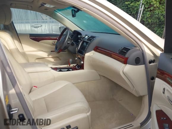 ✅ 2012 Lexus LS 460 • VIN: JTHBL5EF5C5111062 • Lot: 42726458. Listed on IAAI with 87,277 mi. Free auction sales archive from the USA and detailed vehicle history report at DreamBid. Image 5.