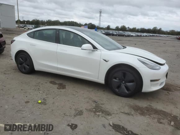 ✅ 2020 Tesla Model 3 Standard Range Plus • VIN: 5YJ3E1EA1LF590625 • Lot: 86332245. Wystawiony na Copart z przebiegiem 156 112 mil. Bezpłatny archiwum sprzedaży aukcyjnych z USA i szczegółowy raport historii pojazdu na DreamBid. Zdjęcie 4.