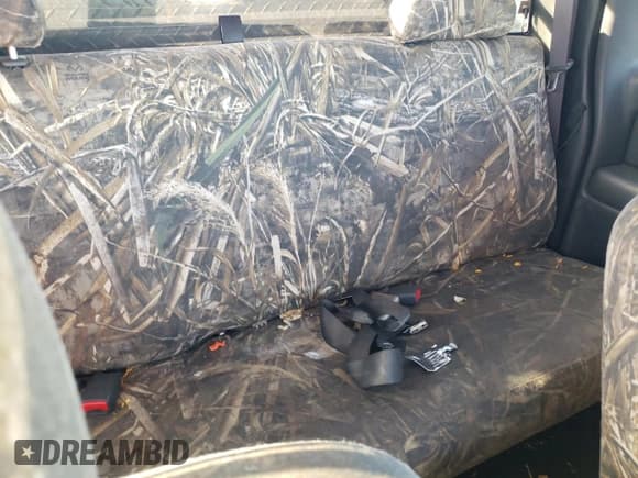 ✅ 2004 Chevrolet Silverado 1500 Z71 • VIN: 1GCEK19T34E125795 • Лот: 77761314. Опубликован ранее на Copart с пробегом 268 714 миль. Бесплатный доступ к архиву аукционных продаж из США и подробный отчёт об истории автомобиля на DreamBid. Изображение 10.