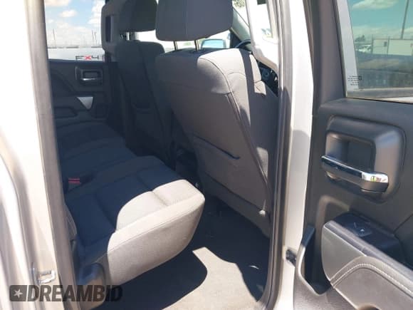 ✅ 2019 Chevrolet Silverado 1500 LT • VIN: 2GCRCPECXK1135990 • Lot: 42414230. Wystawiony na IAAI z przebiegiem 105 985 mil. Bezpłatny archiwum sprzedaży aukcyjnych z USA i szczegółowy raport historii pojazdu na DreamBid. Zdjęcie 8.