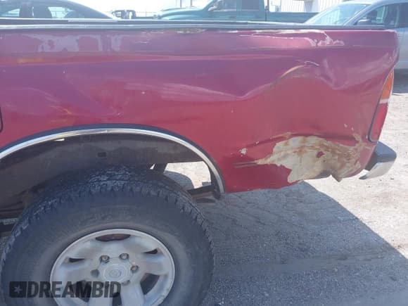 ✅ 1998 Toyota Tacoma • VIN: 4TASN92N4WZ119287 • Lot: 42968631. Listed on IAAI with 245,923 mi. Free auction sales archive from the USA and detailed vehicle history report at DreamBid. Image 6.