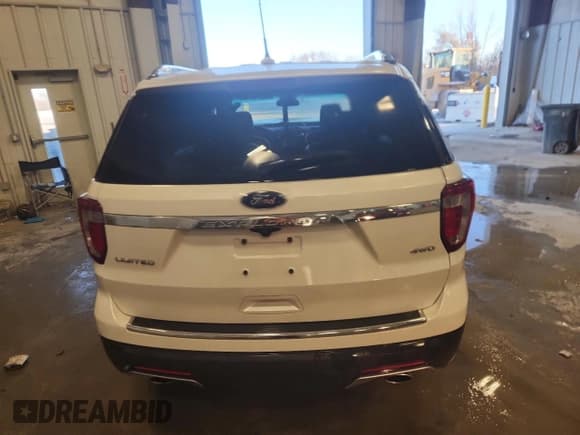 ✅ 2018 Ford Explorer Limited • VIN: 1FM5K8F8XJGB98229 • Lot: 92129885. Wystawiony na Copart z przebiegiem 101 557 mil. Bezpłatny archiwum sprzedaży aukcyjnych z USA i szczegółowy raport historii pojazdu na DreamBid. Zdjęcie 6.