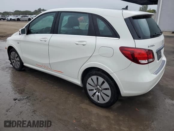 ✅ 2017 Mercedes-Benz B B 250e • VIN: WDDVP9AB6HJ016933 • Лот: 78707103. Опубликован ранее на Copart с пробегом 32 375 миль. Бесплатный доступ к архиву аукционных продаж из США и подробный отчёт об истории автомобиля на DreamBid. Изображение 2.