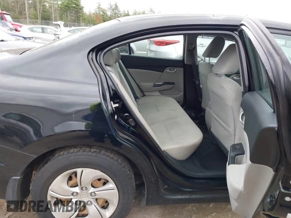 ✅ 2013 Honda Civic LX • VIN: 2HGFB2F50DH524724 • Лот: 43664268. Опубликован ранее на IAAI с пробегом 70 154 миль. Бесплатный доступ к архиву аукционных продаж из США и подробный отчёт об истории автомобиля на DreamBid. Изображение 8.