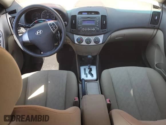 2010 Hyundai Elantra GLS z VIN KMHDU4AD8AU103462, wystawiony jako Copart lot #43957944 z przebiegiem 104 587 mil mil oraz Szkoda całkowita • Salvage title. Historia ofert i sprzedaży dostępna na DreamBid. Obrazek 8.