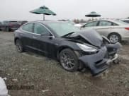 ✅ 2020 Tesla Model 3 Standard Range Plus • VIN: 5YJ3E1EA3LF657631 • Lot: 86534105. Wystawiony na Copart z przebiegiem 116 127 mil. Bezpłatny archiwum sprzedaży aukcyjnych z USA i szczegółowy raport historii pojazdu na DreamBid. Zdjęcie 4.