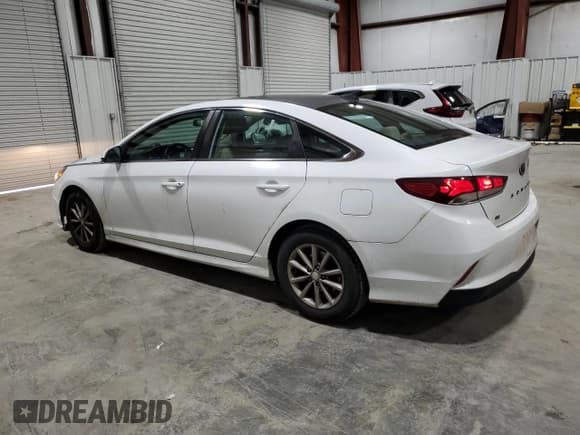 ✅ 2018 Hyundai Sonata SE • VIN: 5NPE24AF1JH645870 • Lot: 93051935. Wystawiony na Copart z przebiegiem 157 420 mil. Bezpłatny archiwum sprzedaży aukcyjnych z USA i szczegółowy raport historii pojazdu na DreamBid. Zdjęcie 2.