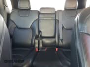 ✅ 2019 Jeep Cherokee Overland • VIN: 1C4PJMJN3KD173830 • Лот: 87229794. Опубликован ранее на Copart с пробегом 82 433 миль. Бесплатный доступ к архиву аукционных продаж из США и подробный отчёт об истории автомобиля на DreamBid. Изображение 10.