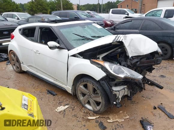 ✅ 2013 Hyundai Veloster Turbo • VIN: KMHTC6AE8DU096682 • Lot: 42974837. Wystawiony na IAAI z przebiegiem 77 365 mil. Bezpłatny archiwum sprzedaży aukcyjnych z USA i szczegółowy raport historii pojazdu na DreamBid. Zdjęcie 1.