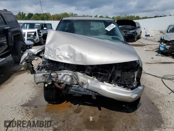 2001 Chevrolet S-10 с VIN 1GCCS195618136096, выставлен на аукционе Copart как лот 72679234 с пробегом Не указан миль и На запчасти • Non repairable. История ставок и продаж доступна на DreamBid. Изображение 5.