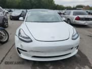 ✅ 2021 Tesla Model 3 Standard Range Plus • VIN: 5YJ3E1EA2MF851312 • Lot: 80904185. Wystawiony na Copart z przebiegiem 83 308 mil. Bezpłatny archiwum sprzedaży aukcyjnych z USA i szczegółowy raport historii pojazdu na DreamBid. Zdjęcie 5.