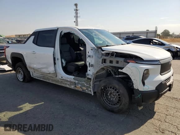 ✅ 2025 Chevrolet Silverado 1500 • VIN: 1GC10VED8SU407234 • Лот: 70899655. Опубликован ранее на Copart с пробегом 2 108 миль. Бесплатный доступ к архиву аукционных продаж из США и подробный отчёт об истории автомобиля на DreamBid. Изображение 4.