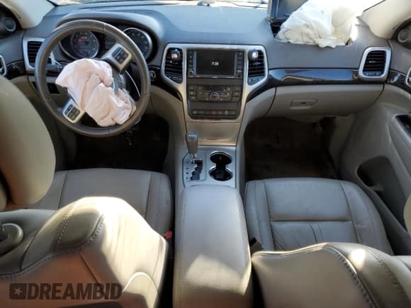 ✅ 2012 Jeep Grand Cherokee Laredo • VIN: 1C4RJFAG9CC238659 • Lot: 84928685. Listed on Copart with 151,895 mi. Free auction sales archive from the USA and detailed vehicle history report at DreamBid. Image 8.