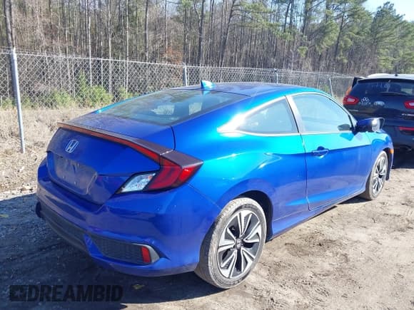 ✅ 2016 Honda Civic EX-L • VIN: 2HGFC3B7XGH360381 • Лот: 41609480. Опубликован ранее на IAAI с пробегом 109 691 миль. Бесплатный доступ к архиву аукционных продаж из США и подробный отчёт об истории автомобиля на DreamBid. Изображение 4.