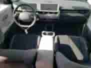 2022 Hyundai Ioniq 5 SE z VIN KM8KMDAF4NU084262, wystawiony jako Copart lot #51535144 z przebiegiem 51 834 mil mil oraz Szkoda całkowita • Salvage title. Historia ofert i sprzedaży dostępna na DreamBid. Obrazek 8.