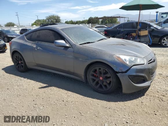 ✅ 2014 Hyundai Genesis Coupe 2.0T • VIN: KMHHT6KD3EU120626 • Lot: 69811585. Wystawiony na Copart z przebiegiem 65 477 mil. Bezpłatny archiwum sprzedaży aukcyjnych z USA i szczegółowy raport historii pojazdu na DreamBid. Zdjęcie 4.