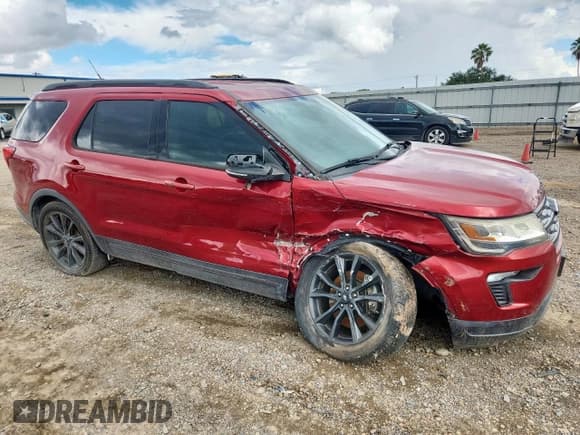 ✅ 2018 Ford Explorer XLT • VIN: 1FM5K7D83JGC40866 • Lot: 81315055. Listed on Copart with 125,111 mi. Free auction sales archive from the USA and detailed vehicle history report at DreamBid. Image 4.