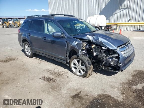 ✅ 2014 Subaru Outback Premium • VIN: 4S4BRBCC2E3300530 • Lot: 90260305. Listed on Copart with 116,749 mi. Free auction sales archive from the USA and detailed vehicle history report at DreamBid. Image 4.