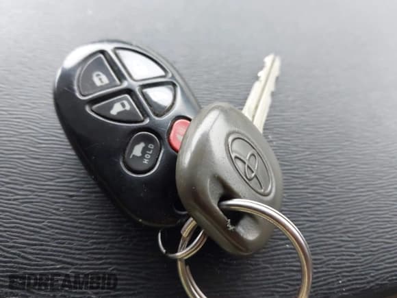 ✅ 2014 Toyota Sienna XLE • VIN: 5TDYK3DC6ES458830 • Lot: 43909439. Listed on IAAI with 108,840 mi. Free auction sales archive from the USA and detailed vehicle history report at DreamBid. Image 11.