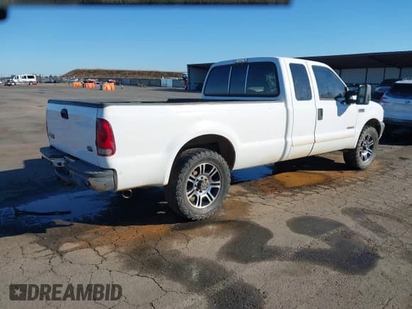 ✅ 2003 Ford F-250 XL • VIN: 1FTNX20P33ED77715 • Lot: 43490230. Listed on IAAI with 139,032 mi. Free auction sales archive from the USA and detailed vehicle history report at DreamBid. Image 4.