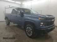 ✅ 2025 Chevrolet Silverado 2500HD Custom • VIN: 2GC4KME73S1185290 • Лот: 81719085. Опубликован ранее на Copart с пробегом 6 463 миль. Бесплатный доступ к архиву аукционных продаж из США и подробный отчёт об истории автомобиля на DreamBid. Изображение 4.