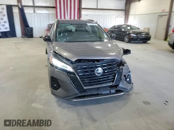 ✅ 2021 Nissan Kicks SR • VIN: 3N1CP5DV3ML547710 • Lot: 82628835. Listed on Copart with 87,341 mi. Free auction sales archive from the USA and detailed vehicle history report at DreamBid. Image 13.