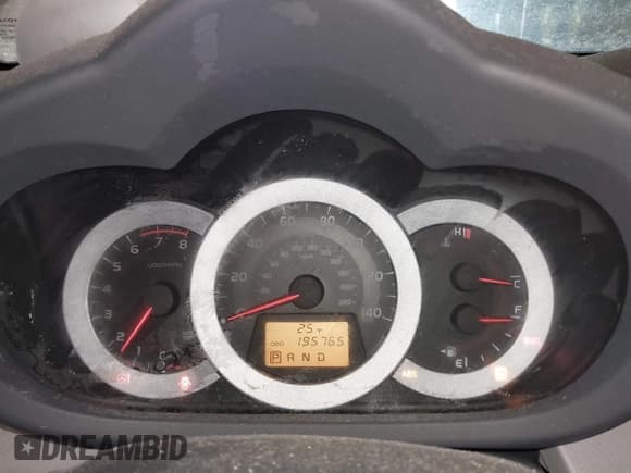 ✅ 2010 Toyota RAV4 • VIN: 2T3ZF4DV4AW050500 • Лот: 43845435. Опубликован ранее на IAAI с пробегом 195 765 миль. Бесплатный доступ к архиву аукционных продаж из США и подробный отчёт об истории автомобиля на DreamBid. Изображение 7.