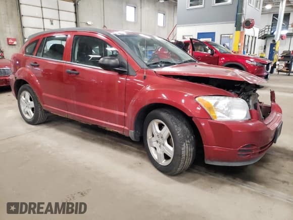 ✅ 2008 Dodge Caliber SXT • VIN: 1B3HB48B48D545134 • Лот: 87376594. Опубликован ранее на Copart с пробегом 166 518 миль. Бесплатный доступ к архиву аукционных продаж из США и подробный отчёт об истории автомобиля на DreamBid. Изображение 4.