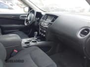 ✅ 2014 Nissan Pathfinder SV • VIN: 5N1AR2MN7EC735328 • Lot: 42036102. Listed on IAAI with 173,774 mi. Free auction sales archive from the USA and detailed vehicle history report at DreamBid. Image 5.