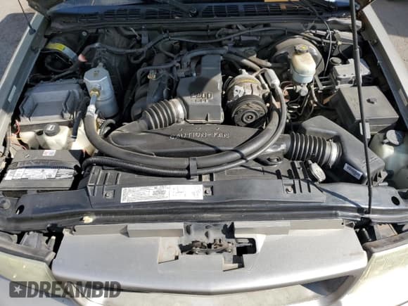 ✅ 2001 GMC Sonoma SLS 1SF • VIN: 1GTCS195518245665 • Lot: 67767015. Listed on Copart with 188,509 mi. Free auction sales archive from the USA and detailed vehicle history report at DreamBid. Image 11.