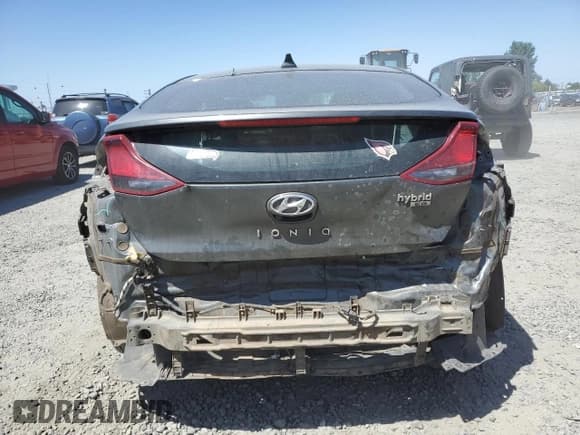 ✅ 2022 Hyundai Ioniq Blue • VIN: KMHC65LC7NU274788 • Lot: 61217164. Wystawiony na Copart z przebiegiem 75 317 mil. Bezpłatny archiwum sprzedaży aukcyjnych z USA i szczegółowy raport historii pojazdu na DreamBid. Zdjęcie 6.