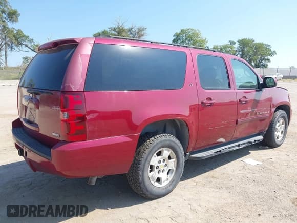 ✅ 2007 Chevrolet Suburban LTZ • VIN: 1GNFK16347J216490 • Lot: 43051041. Listed on IAAI with 160,360 mi. Free auction sales archive from the USA and detailed vehicle history report at DreamBid. Image 4.