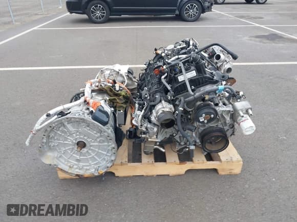 ✅ 2024 Ford F-150 XLT • VIN: 1FTFW3LD8RFA32679 • Lot: 43461360. Wystawiony na IAAI z przebiegiem Nie podano. Bezpłatny archiwum sprzedaży aukcyjnych z USA i szczegółowy raport historii pojazdu na DreamBid. Zdjęcie 12.
