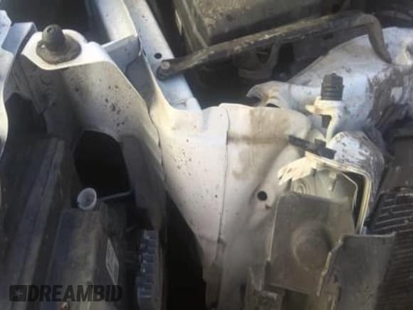 ✅ 2023 GMC Sierra 1500 Pro • VIN: 1GTUUAED5PZ290412 • Lot: 43638864. Wystawiony na IAAI z przebiegiem 68 237 mil. Bezpłatny archiwum sprzedaży aukcyjnych z USA i szczegółowy raport historii pojazdu na DreamBid. Zdjęcie 10.