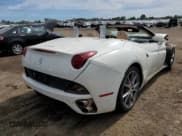 ✅ 2014 Ferrari California • VIN: ZFF65TJA4E0197655 • Lot: 55427062. Wystawiony na Copart z przebiegiem Nie podano. Bezpłatny archiwum sprzedaży aukcyjnych z USA i szczegółowy raport historii pojazdu na DreamBid. Zdjęcie 4.