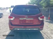 ✅ 2016 Nissan Pathfinder S • VIN: 5N1AR2MNXGC612397 • Lot: 42652112. Wystawiony na IAAI z przebiegiem 197 526 mil. Bezpłatny archiwum sprzedaży aukcyjnych z USA i szczegółowy raport historii pojazdu na DreamBid. Zdjęcie 17.