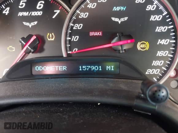 2010 Chevrolet Corvette 1LT с VIN 1G1YE2DW5A5104852, выставлен на аукционе IAAI как лот 41646749 с пробегом 157 901 миль миль и . История ставок и продаж доступна на DreamBid. Изображение 15.