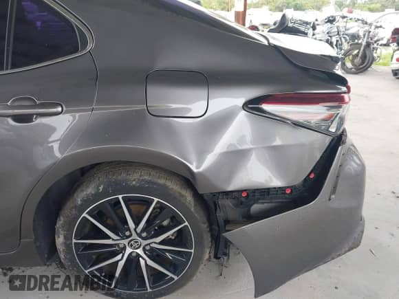 2021 Toyota Camry Hybrid SE с VIN 4T1G31AK4MU555359, выставлен на аукционе IAAI как лот 42441364 с пробегом 62 141 миль миль и . История ставок и продаж доступна на DreamBid. Изображение 17.