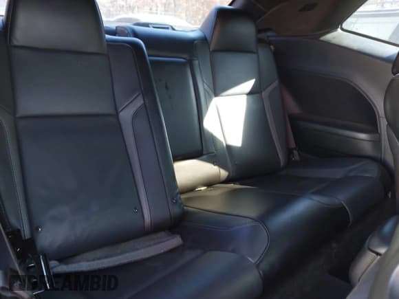 ✅ 2016 Dodge Challenger R/T Plus Shaker • VIN: 2C3CDZBT7GH331942 • Лот: 43543980. Опубликован ранее на IAAI с пробегом 94 649 миль. Бесплатный доступ к архиву аукционных продаж из США и подробный отчёт об истории автомобиля на DreamBid. Изображение 8.