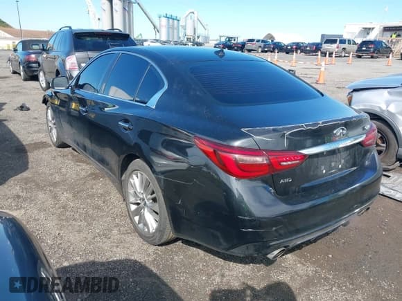 ✅ 2018 Infiniti Q50 Luxe • VIN: JN1EV7AR7JM430957 • Лот: 43167326. Опубликован ранее на IAAI с пробегом 70 679 миль. Бесплатный доступ к архиву аукционных продаж из США и подробный отчёт об истории автомобиля на DreamBid. Изображение 3.