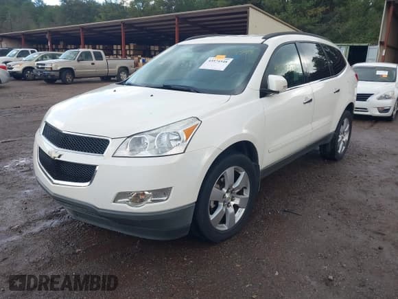 ✅ 2012 Chevrolet Traverse 1LT • VIN: 1GNKRGED3CJ387037 • Lot: 43574548. Listed on IAAI with 118,840 mi. Free auction sales archive from the USA and detailed vehicle history report at DreamBid. Image 2.