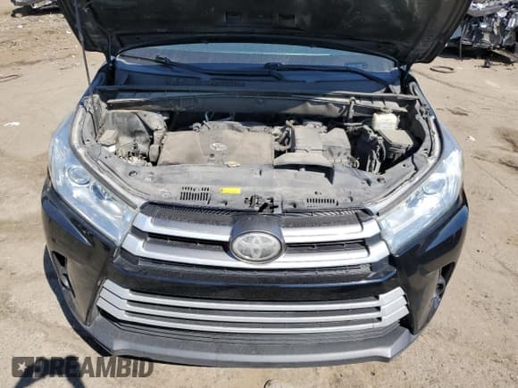 ✅ 2017 Toyota Highlander LE • VIN: 5TDBZRFHXHS398889 • Лот: 80464345. Опубликован ранее на Copart с пробегом 90 031 миль. Бесплатный доступ к архиву аукционных продаж из США и подробный отчёт об истории автомобиля на DreamBid. Изображение 11.