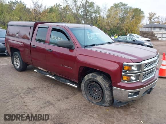 2014 Chevrolet Silverado 1500 LT z VIN 1GCRCREH1EZ403294, wystawiony jako IAAI lot #43519990 z przebiegiem 229 946 mil mil oraz . Historia ofert i sprzedaży dostępna na DreamBid. Obrazek 1.