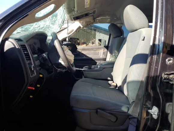 2015 Ram 1500 Express with VIN 1C6RR7KT6FS672310, listed as a Copart auction lot 86988495 with Not provided miles and Salvage title. Bid and sale history available at DreamBid. Image 7.