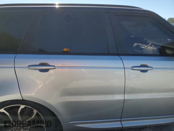 ✅ 2018 Land Rover Range Rover Sport • VIN: SALWR2RE3JA189774 • Lot: 46098495. Listed on Copart with Not provided. Free auction sales archive from the USA and detailed vehicle history report at DreamBid. Image 11.