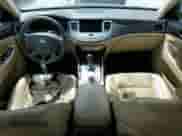 2009 Hyundai Genesis z VIN KMHGC46E59U058056, wystawiony jako Copart lot #71037764 z przebiegiem 265 799 mil mil oraz Szkoda całkowita • Salvage title. Historia ofert i sprzedaży dostępna na DreamBid. Obrazek 8.