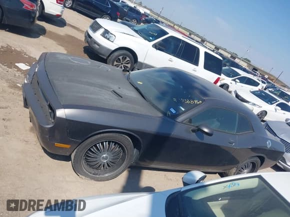 ✅ 2013 Dodge Challenger Rallye Redline • VIN: 2C3CDYAG7DH670128 • Lot: 41588960. Wystawiony na IAAI z przebiegiem 188 945 mil. Bezpłatny archiwum sprzedaży aukcyjnych z USA i szczegółowy raport historii pojazdu na DreamBid. Zdjęcie 14.